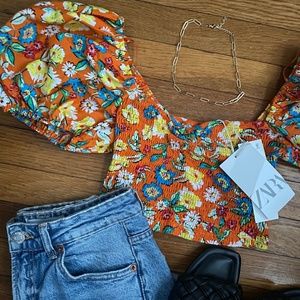 NWT ZARA women’s puff sleeve crop top
